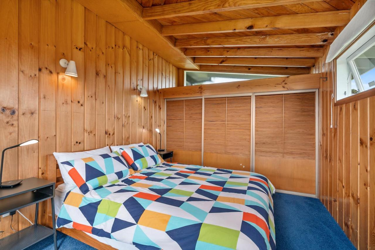 Queenie - Waikanae Beach Holiday Home Ngoại thất bức ảnh
